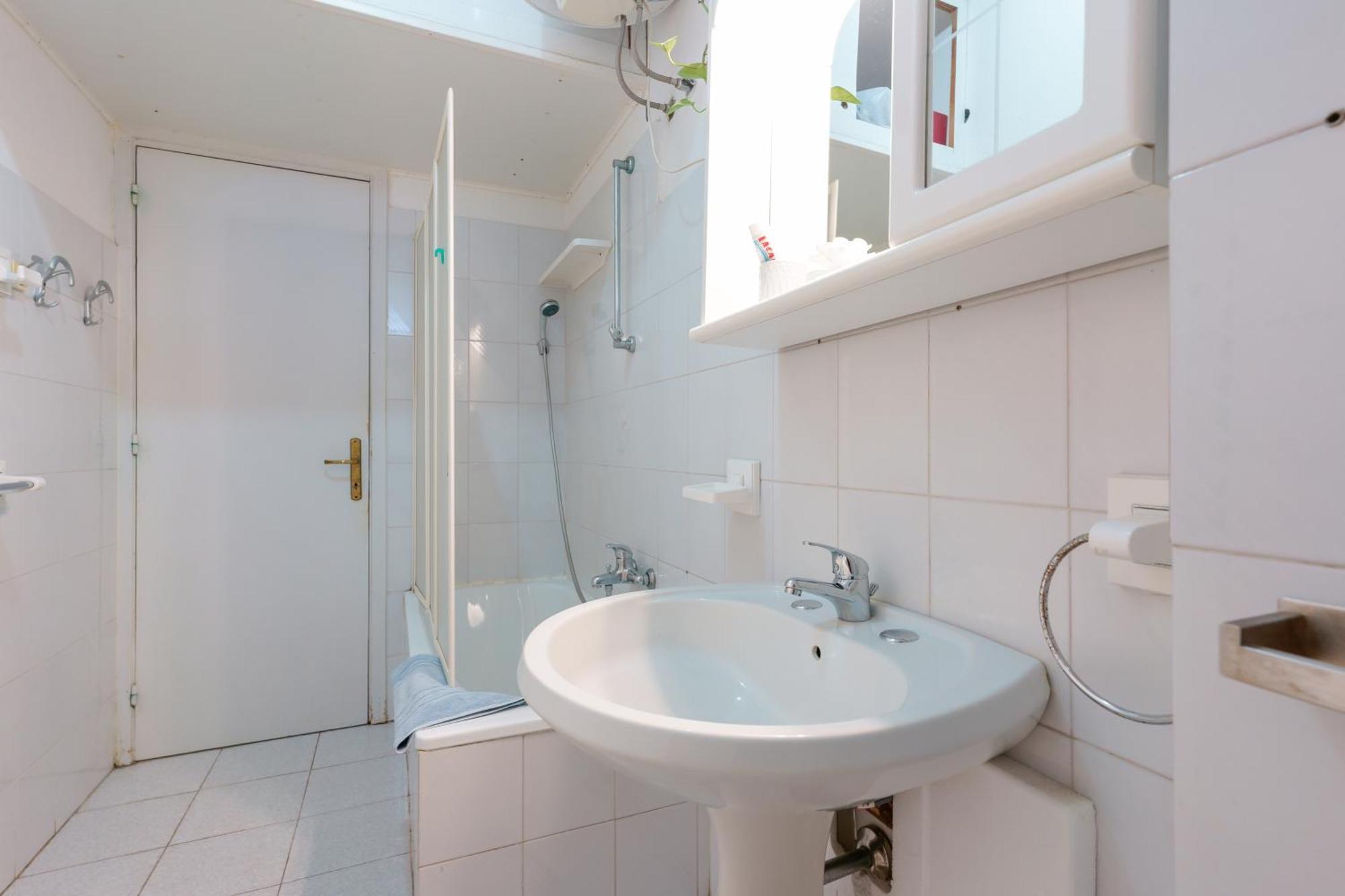 B&B Pothos - Eng Ita - Air Conditioning Wi-Fi Fridge Netflix Local Guide - Aria Condizionata, Frigo, Internet, Guida Locale Cagliari Zewnętrze zdjęcie
